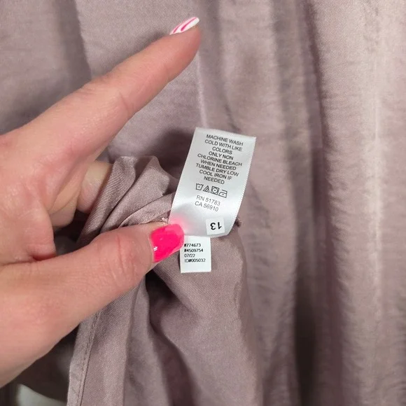 Maurices Button Down Shirt Womens 2X Mauve Satin Minimalist Office Professional - Picture 12 of 14